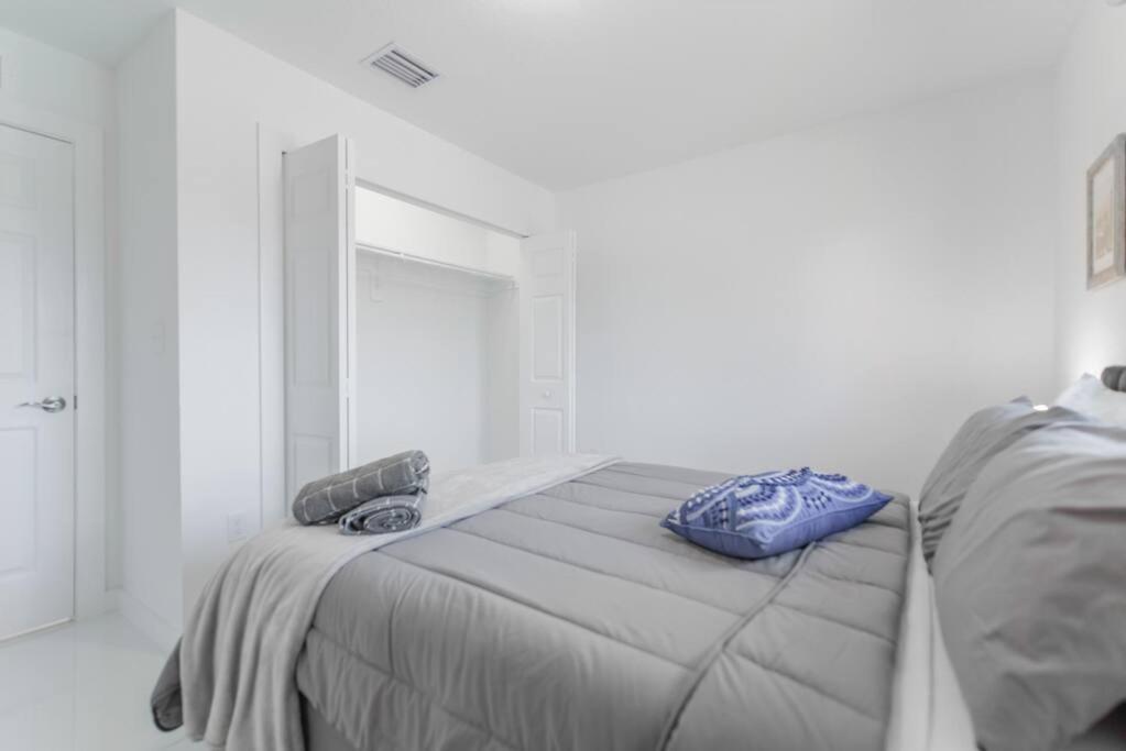 Stunning 3-bedroom Duplex With Free Parking Casa de Férias Miami