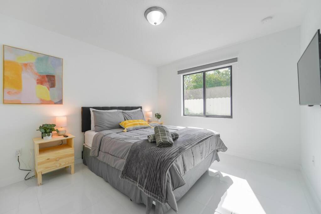 Casa de Férias Stunning 3-bedroom Duplex With Free Parking Miami